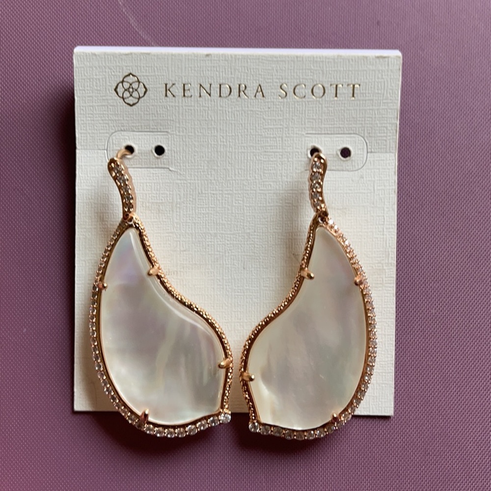 Kendra Scott teardrop earrings rose gold